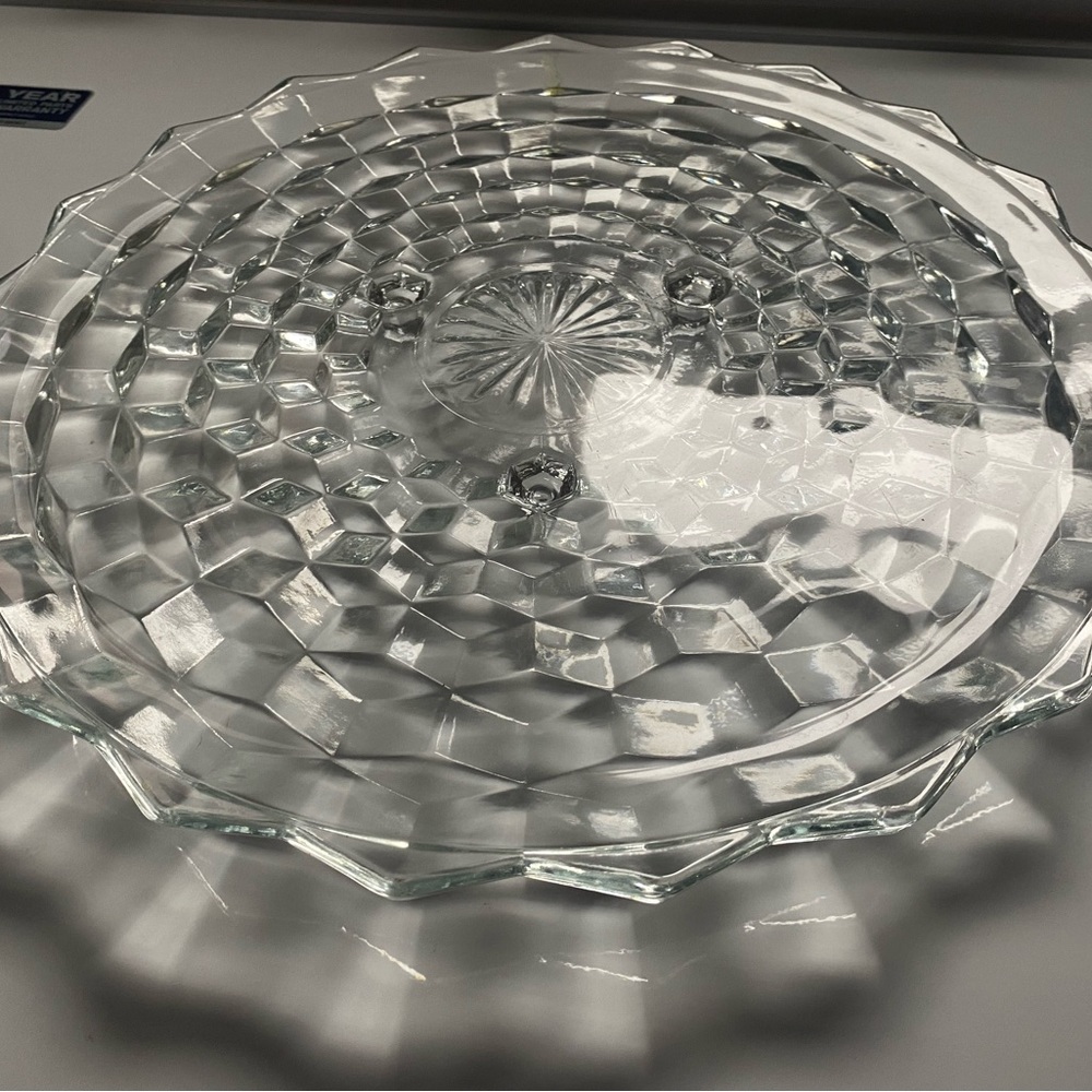 VINTAGE FOSTORIA AMERICAN CLEAR 12 INCH ROUND FOOTED CAKE PLATE SERVING PLATTER